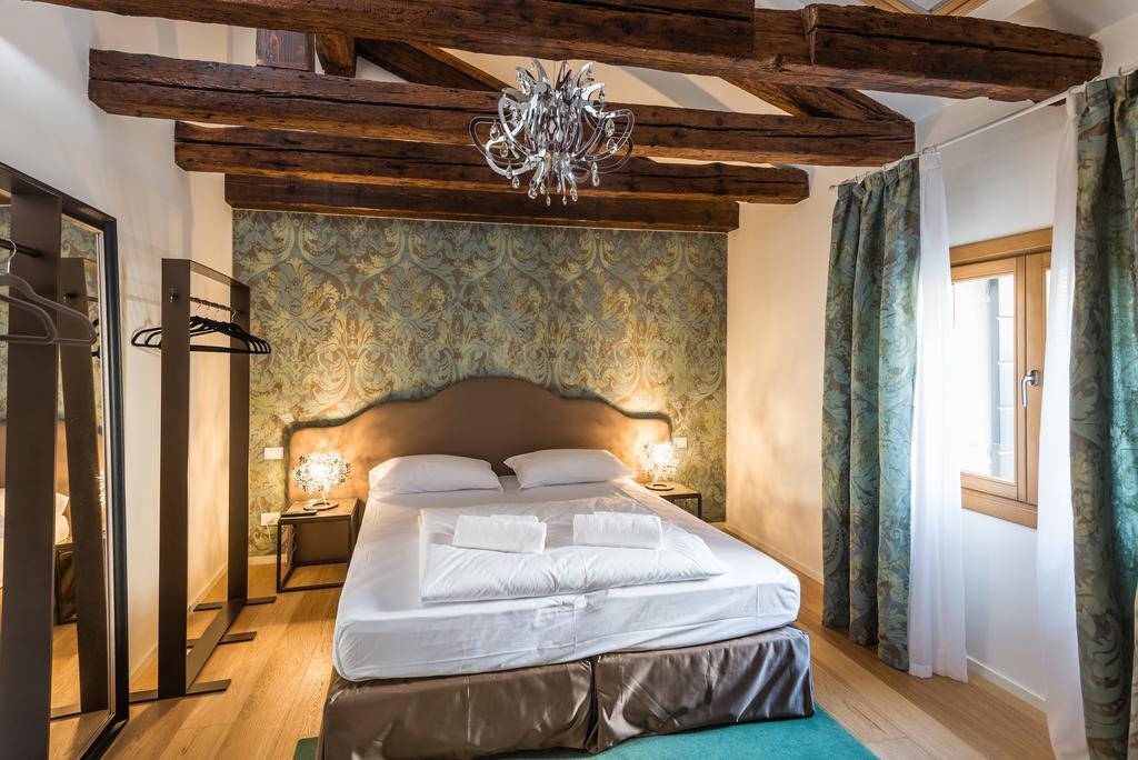 Polo'S Treasures Apartment Venesia Bagian luar foto