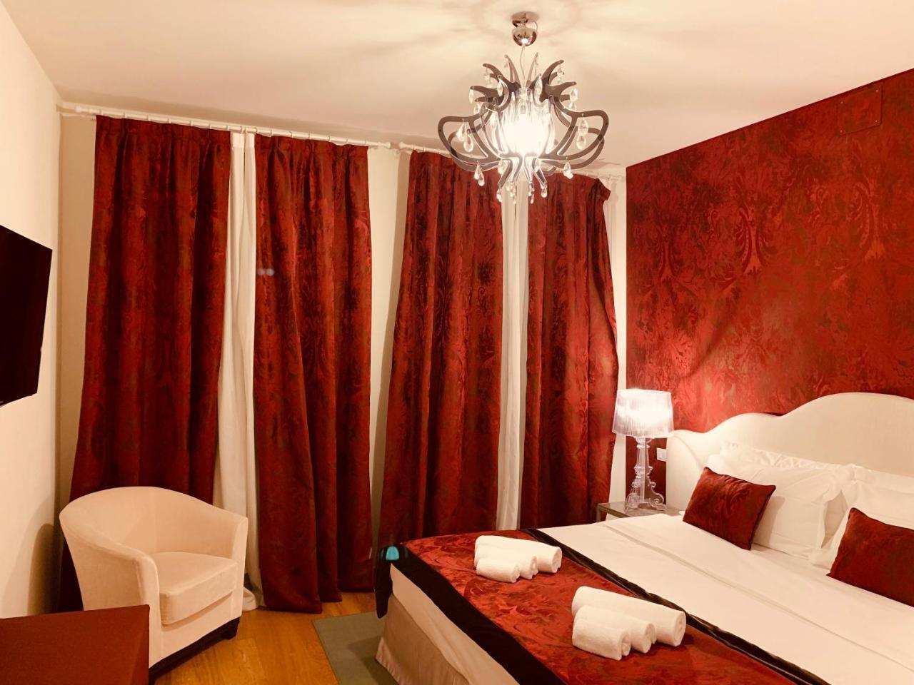 Polo'S Treasures Apartment Venesia Bagian luar foto